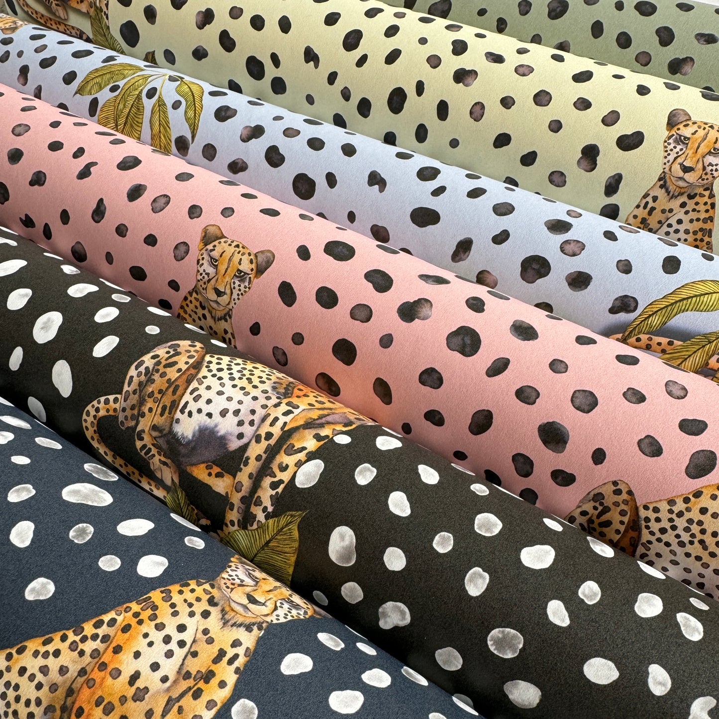 Cheryl Cheetah Wallpaper (Various Colours)